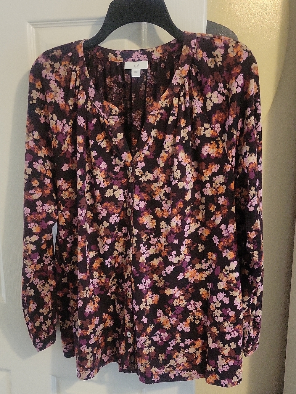 j.jill SzLg vneck cotton Women's long sleeve Purple Floral Button-Front Blouse